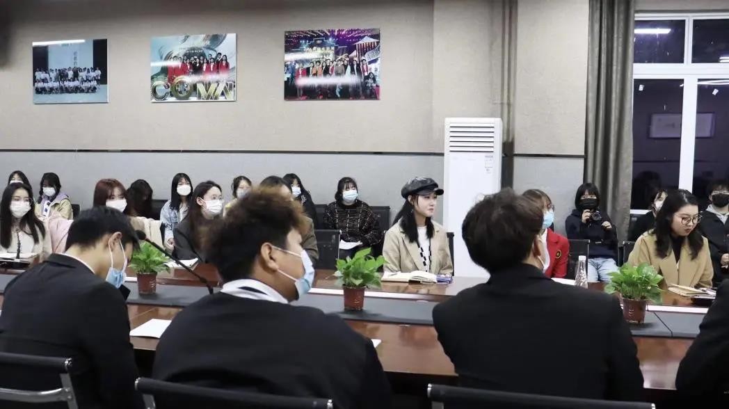 四川电影电视学院科研处