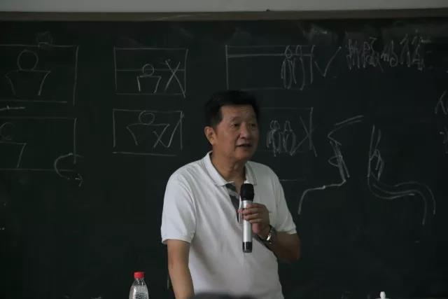 462E